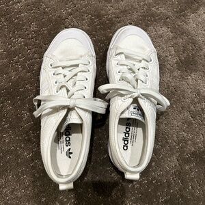 Barely worn women’s adidas sneakers